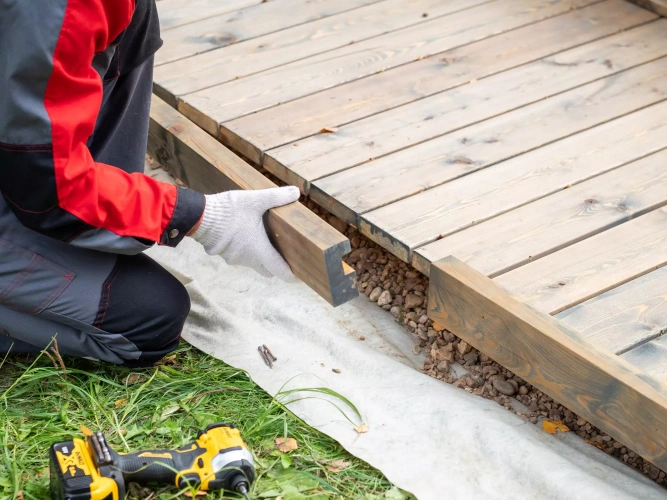 Бордюр для дачной дорожки из лиственницы 40×90×2000 мм, упаковка (в упаковке 2 шт)